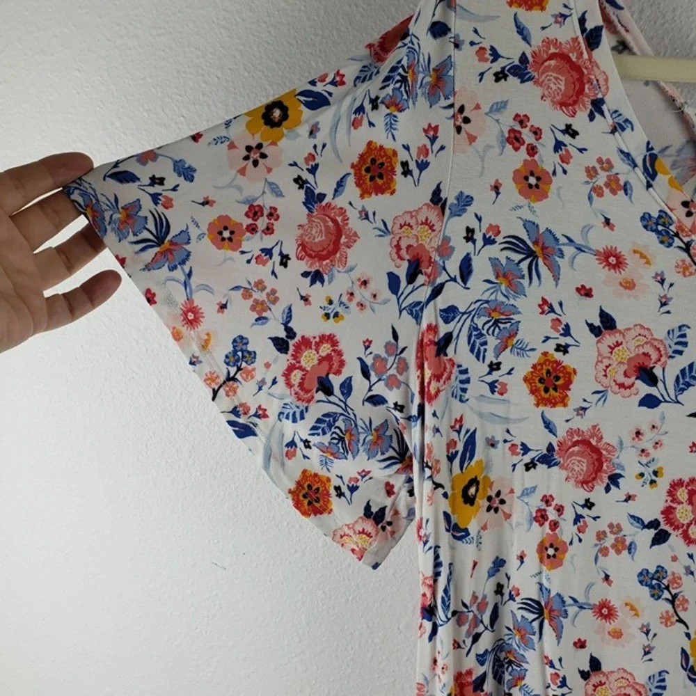 Lane Bryant Women's Size‎ 14/16 Swing Tee Challis Wildflower Print Tie Back